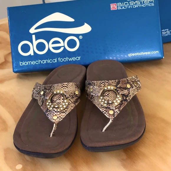 ABEO Sandals Sunrise Snake Print Size 9 Like New - Picture 5 of 16